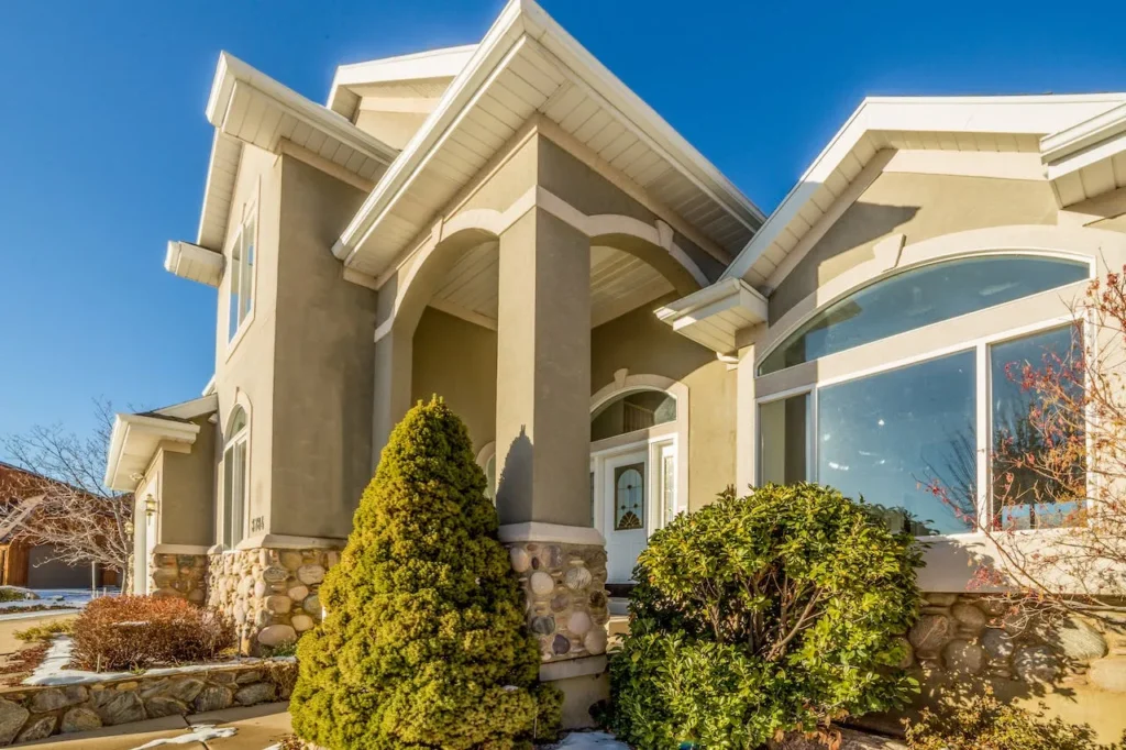 West vancouver property manager bc