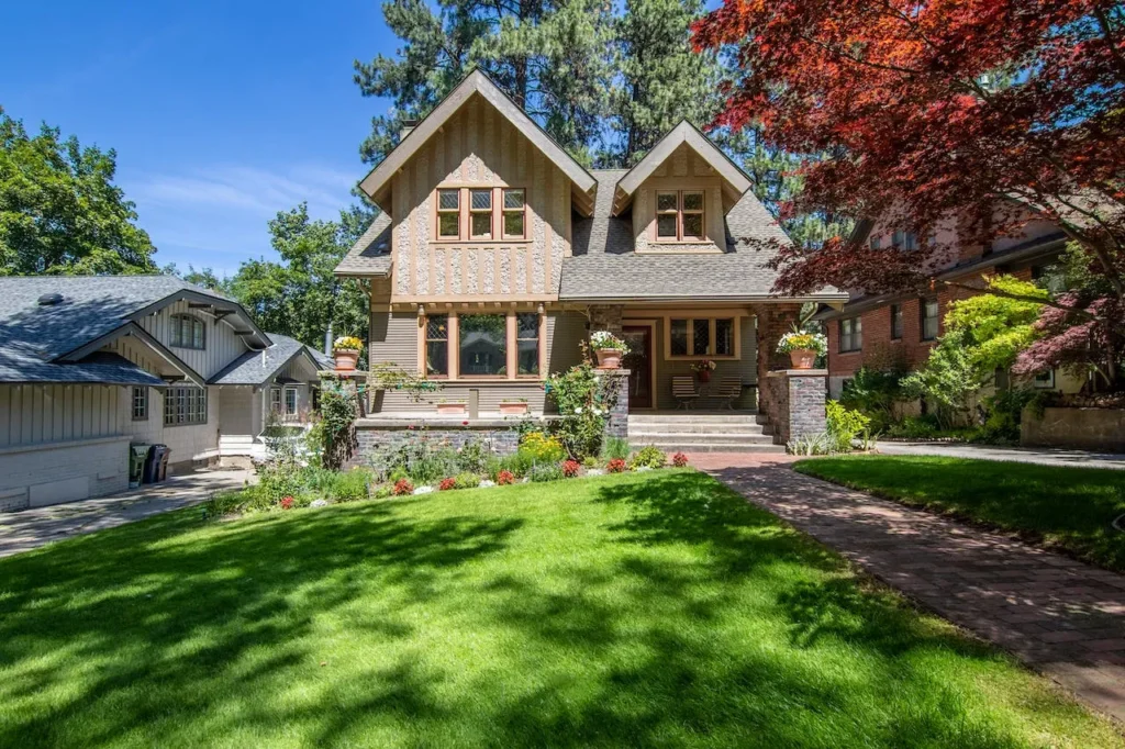 rental management west vancouver